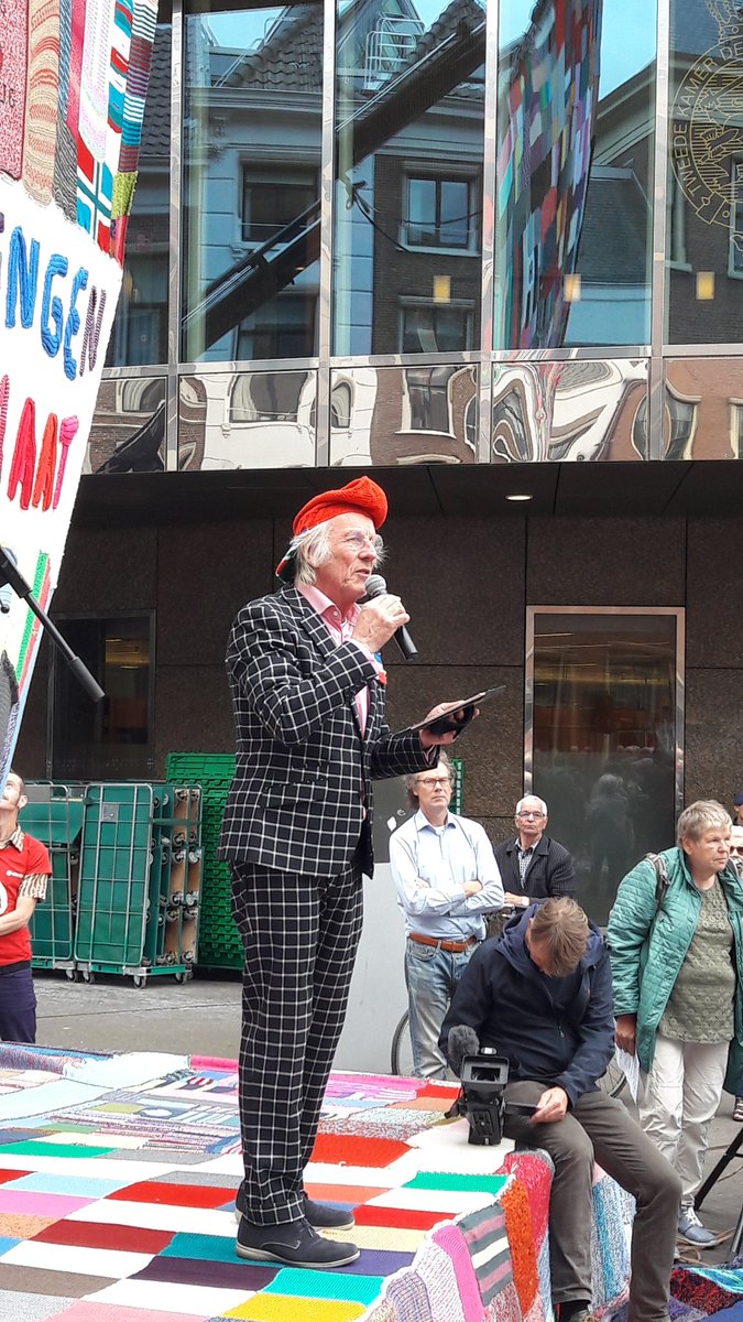actualiteitjunk's tweet photo. #FreekdeJonge: 'Groningens hoop in bange dagen'
Petitie: 'Laat #Groningen niet zakken'
@BLIKOPENER333 #gasprotest https://t.co/QJytfYvoGJ