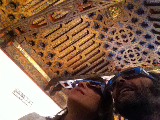 Mirando el mundo con otros ojos 
TerritoriosDigitales Granada - salón caballero24 antigua madraza w/ @tduartea