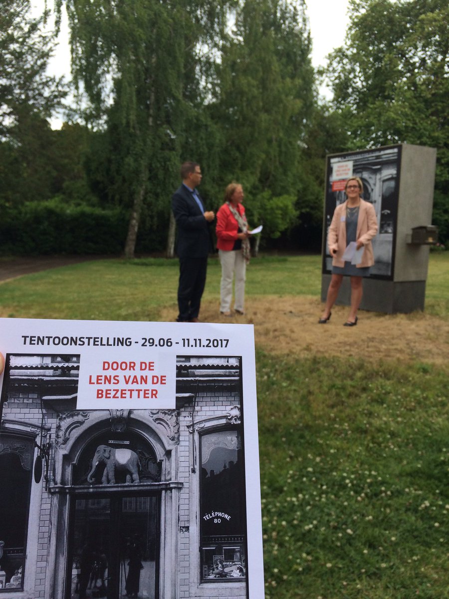 BrunoLoockx's tweet photo. #dichtbijhuistip: 'Door de lens v/d bezetter' in kloostertuin #Engelenburcht #Tildonk @vlaams_brabant @toerisme_vla @dichtbijhuisBE https://t.co/0mBWj90rIW