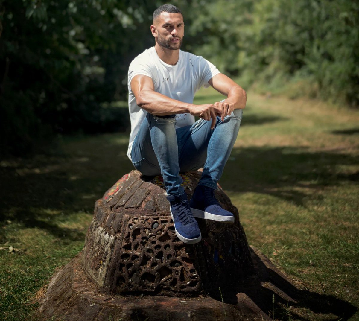 Steven Caulker: ‘I’ve sat here for years hating myself … This year was almost the end.’ By <a href="/domfifield/">Dominic Fifield</a> theguardian.com/football/2017/…