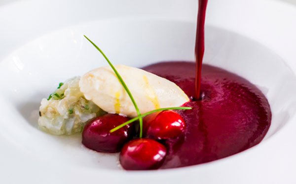 sabormadrid's tweet photo. Platos bajo cero, helados de cuchara... y también de cuchillo y tenedor. https://t.co/u58Qx6TF6D #sabormadrid #platoshelados #menuverano https://t.co/KIxgU1kj1a