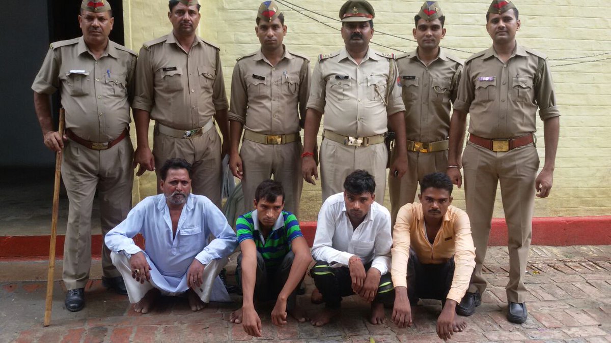 थाना डिलारी पुलिस द्वारा गोवंशीय पशुओं को चोरी एवं उनका वध कर मांस बेचने वाले 04 अभियुक्तगण को गिरफ्तार किया गया #uppolice <a href="/Uppolice/">UP POLICE</a>