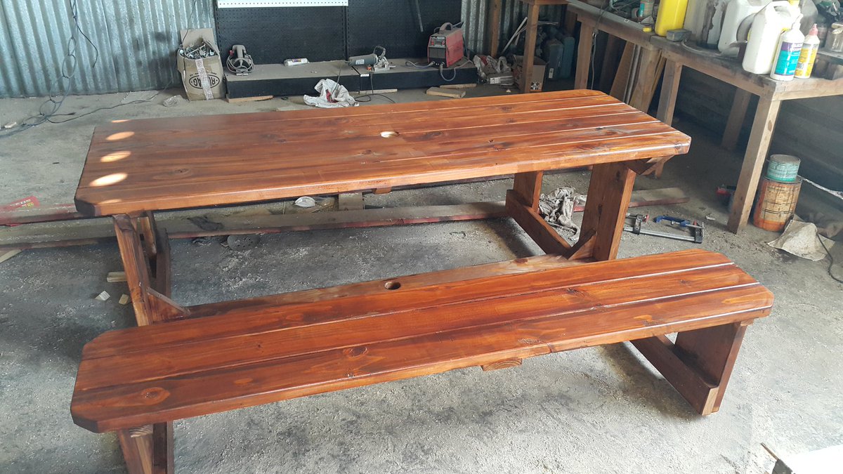 KastMaker's tweet photo. 4 seater r1300, 6 Seater R1 500 and 8 Seater r1700. Contact me on 0645028049 https://t.co/s1lHMPAaxW