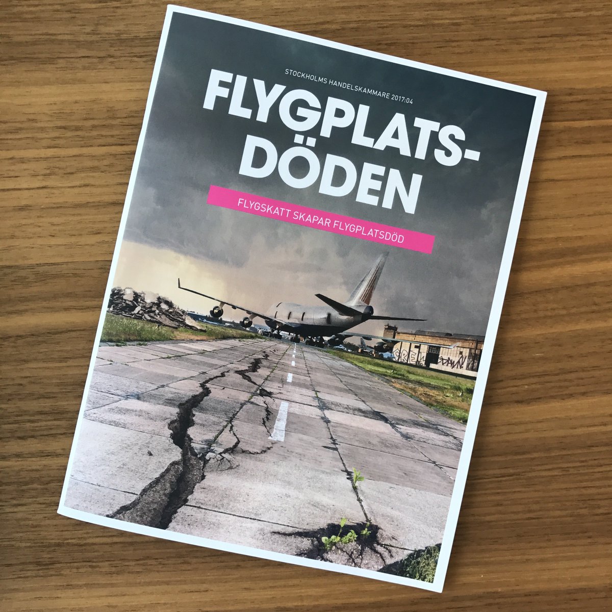 ⚰ Flygskatt skapar flygplatsdöd - läs hela rapporten här: chamber.se/rapporter/flyg… #flygplatsdöd