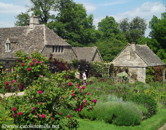 For a hidden #Cotswolds #garden, Misarden Park Gardens is worth a visit: bit.ly/1Mbi7xk. The superb @miserdennursery is adjacent.