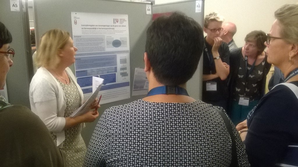 Poster leeropbrengsten leeromgevingen op grens onderwijs-beroepspraktijk: interactief, dialoog, volle bak! #ORD2017