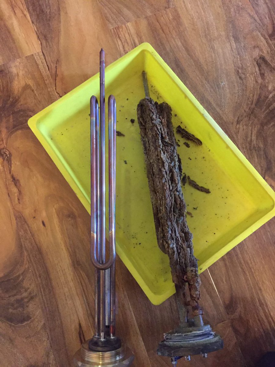 CentronaGas's tweet photo. As a result of hard water in London, this is what happens to your #Economy7 immersion heater in your hot water cylinder every 3-5 years https://t.co/Ua0SDPN2Ud