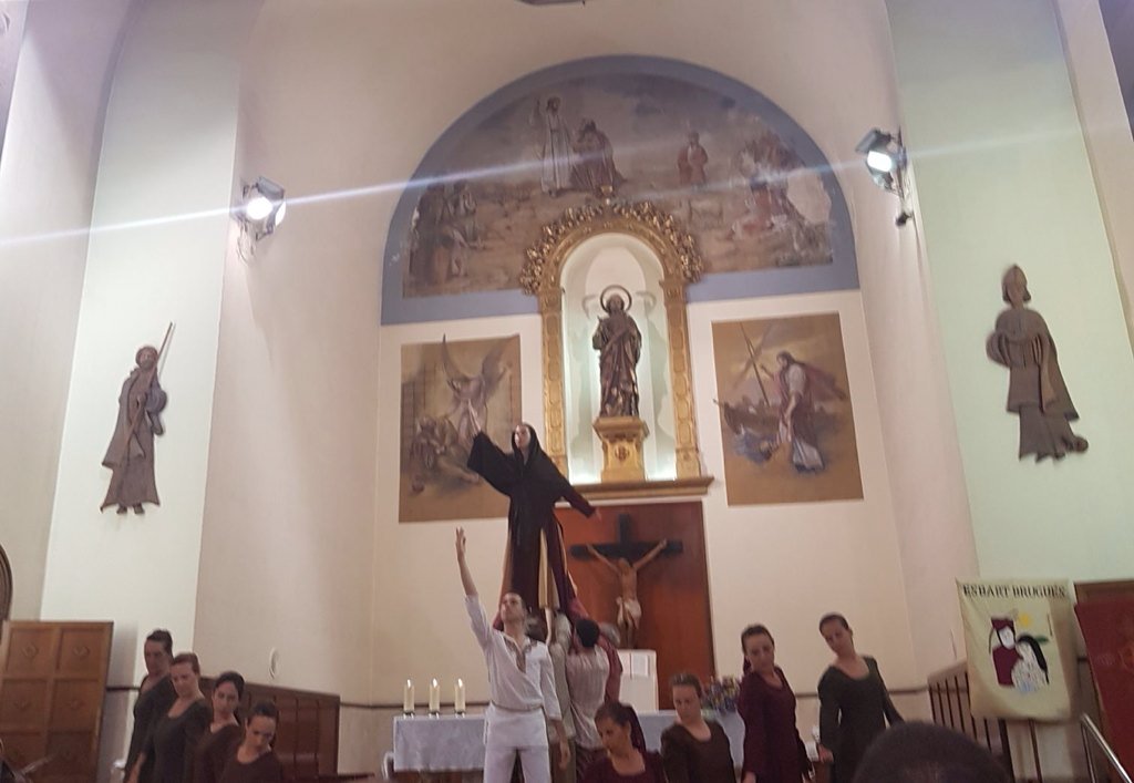 MonicaPares's tweet photo. Sant Pere amb Ofici Solemne i Ball de Rams! #gava #fmGava https://t.co/zI8G7KDkQk