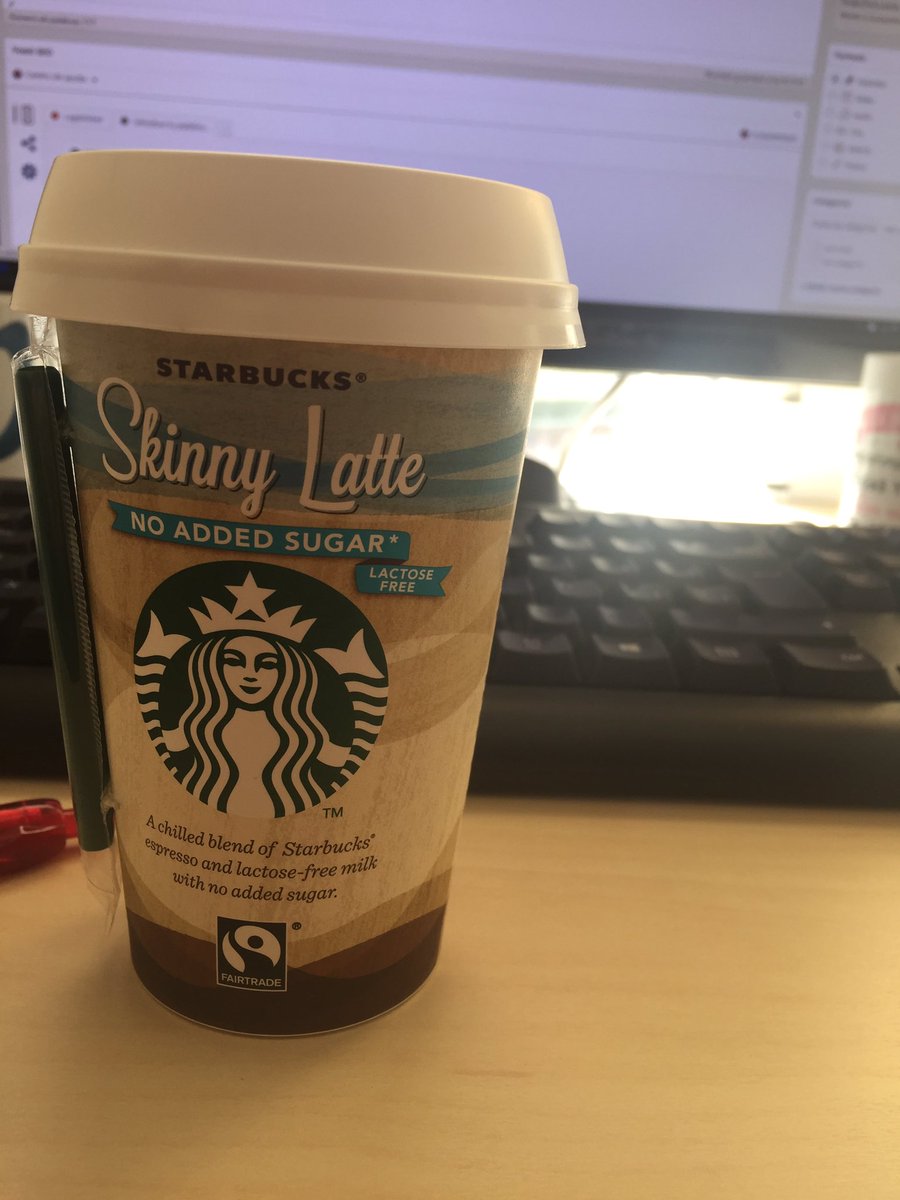 Floqueta's tweet photo. #ChilledClassics @starbucks_es @trnd_es https://t.co/zroWOS3QbQ