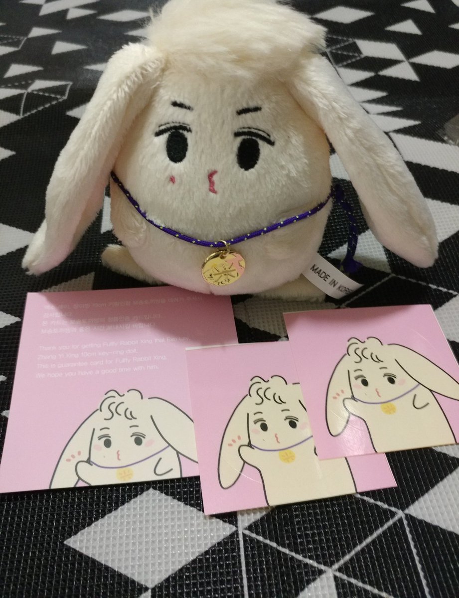 xingheni's tweet photo. @countjang 안녕하세요, 오늘 예쁜 보송토끼씽과 특전들이 무사히 도착했어요! 부드러운 털과 표정이 너무 좋고 귀엽네요😆 목걸이도 잘 어울려서 너무 예뻐요~
보송토끼씽 보내주셔서 정말 감사합니다😊 좋은 밤 보내세요! https://t.co/FHtfGrUC1u
