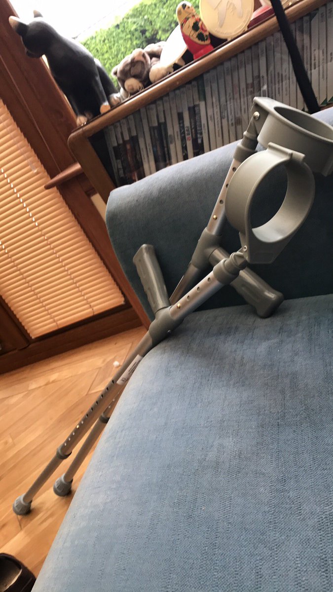 MaryAnnRennie's tweet photo. I'm starting my holiday on crutches. Fab huh?! #pulledcalf #onlywalking #walkingholiday https://t.co/CXqQCStPKn