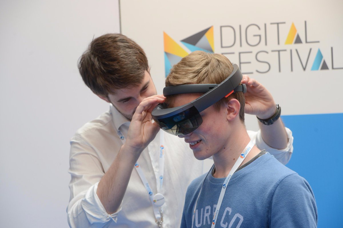 BXLTechSummit's tweet photo. Check out the best moments and some great social media highlights from #DigFest17 in our Storify: https://t.co/SzPT8ewBxP https://t.co/XQOLqRODxY