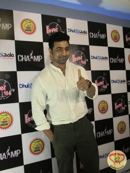 Sholoana1's tweet photo. Special Screening of Chaamp Organized; Dhulaiwala’s Durga Darshan Initiative Unveiled
https://t.co/XPxBVPsMP0 @idevadhikari @dhulaiwala https://t.co/p9Hu1FOMwV