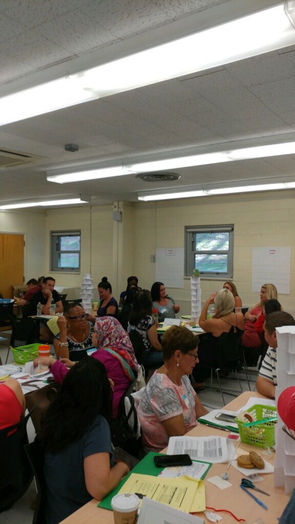 CSD31SI's tweet photo. #SummerInTheCity Teachers here for a day of learning @EiE_org #SSPassport #MathNavigator @NaliniKIDS enjoy the day!!@District31R https://t.co/tGbRGkisuv