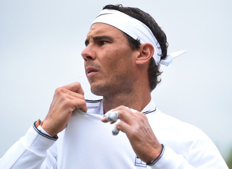 AdvantageRafa's tweet photo. We don't talk enough about #Rafa's nose. 👃🏽👀😍

#Wimbledon  #GNOAT 😉 https://t.co/My5g6YyNGV