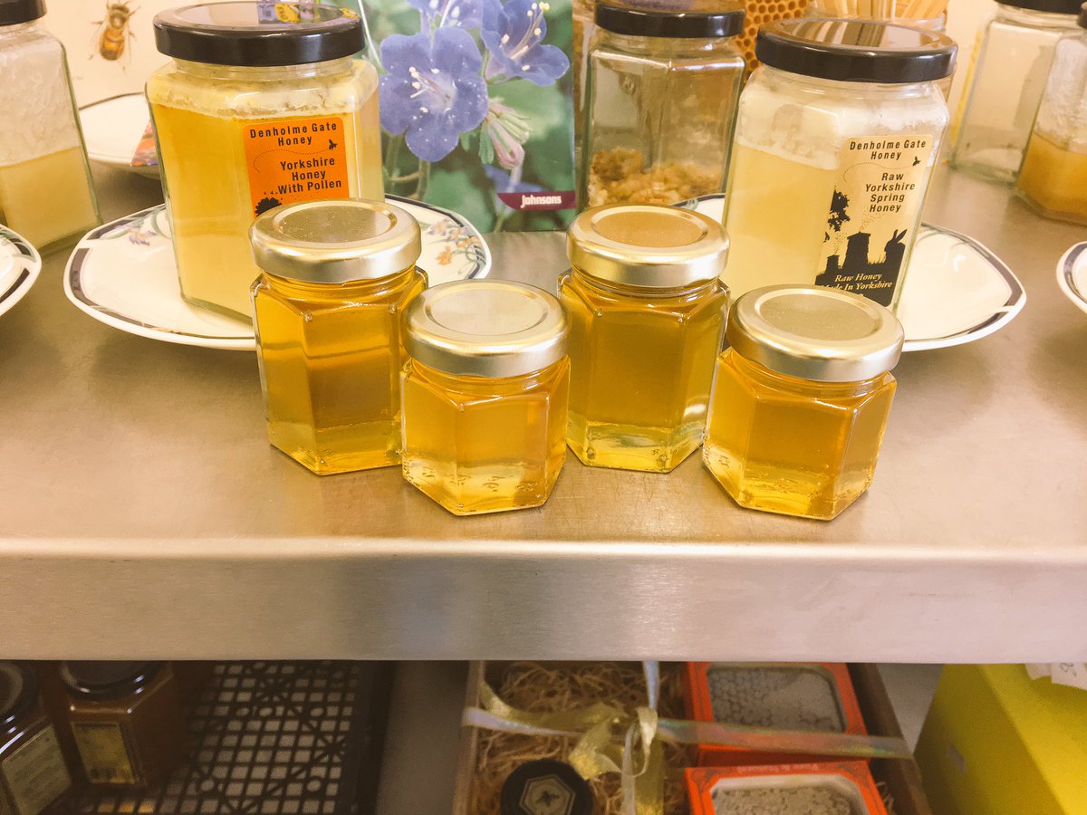DenGateHoney's tweet photo. New jars for wedding favors. Filled with our Yorkshire summer blossom honey. So cute.#weddingfavors https://t.co/MsVIODe0PV