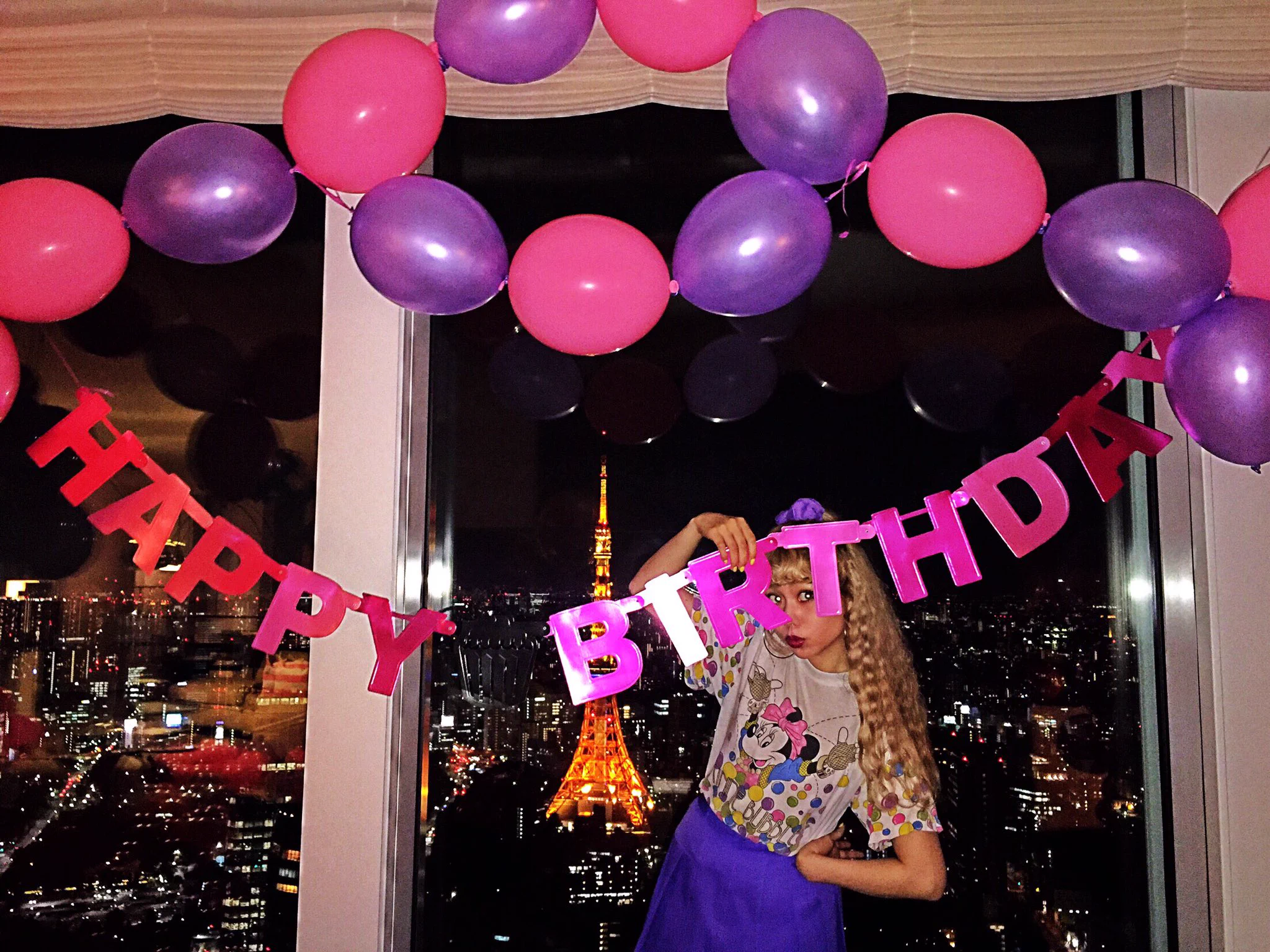 本当の個人の誕生日？ぺこの誕生日でホテルをバルーンルームにするりゅうちぇるｗｗｗ