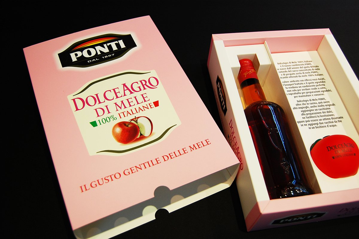 moglialab's tweet photo. Progetto #acetoponti. Studio e progettazione #scatola in #cartone teso stampata a 4 colori
#Packaging #Food #foodblogger https://t.co/yNyfxAYXMH