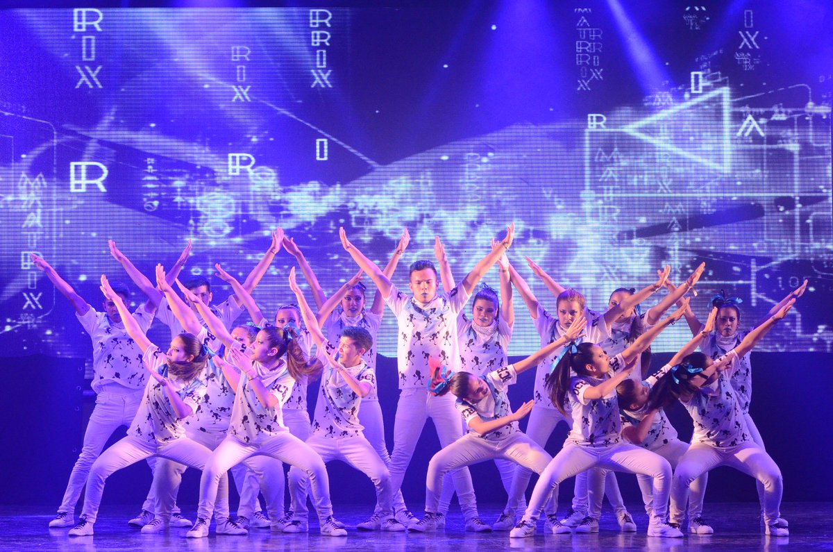 MatrixDanceShow's tweet photo. ⚠¿¿TE GUSTARÍA BAILAR EN EL #METROPOLITANO - ALTO #ROSARIO #SHOPPING y en #TEATROBROADWAY??⚠
¡ #MATRIXPRODUCCIONES Te da la posibilidad !! https://t.co/Yk7ttva57I