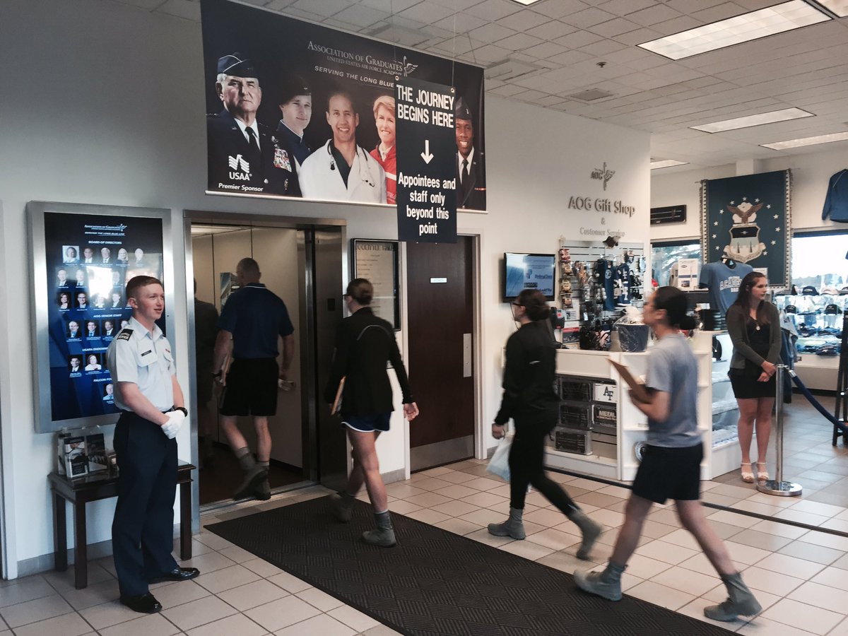AirForceGrads's tweet photo. #USAFA #Inprocessing is underway at Doolittle Hall! #usafa2021 https://t.co/proDFdyJqK