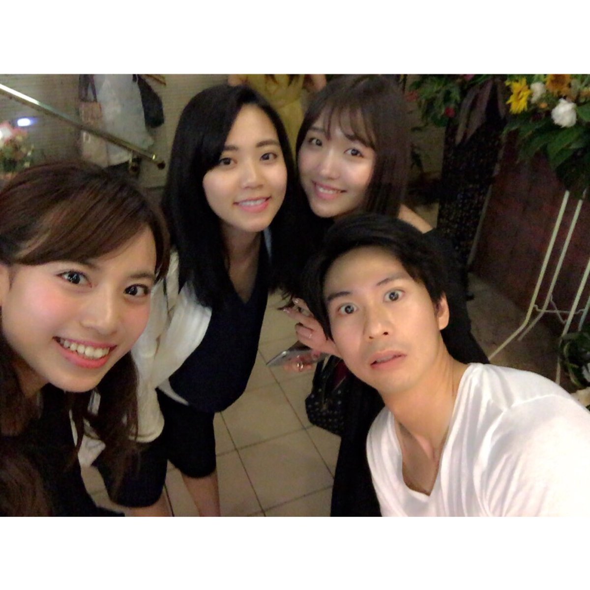 仲良しばんちゃんと一緒に
あなたには帰る家がある
を観劇してきました🙈
ドキドキハラハラウルウルポロポロ…ほんっとうに素敵なお話でした！

#STRAYDOG
#谷遼 さん
#佐分利眞由奈 ちゃん
#伴優香 ちゃん
#エイジアプロモーション https://t.co/VlnvFHrJt1