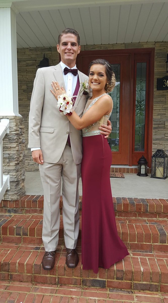 eveningformals's tweet photo. Merlot at its finest! Prom 2017 https://t.co/GT2lo0HWbn
