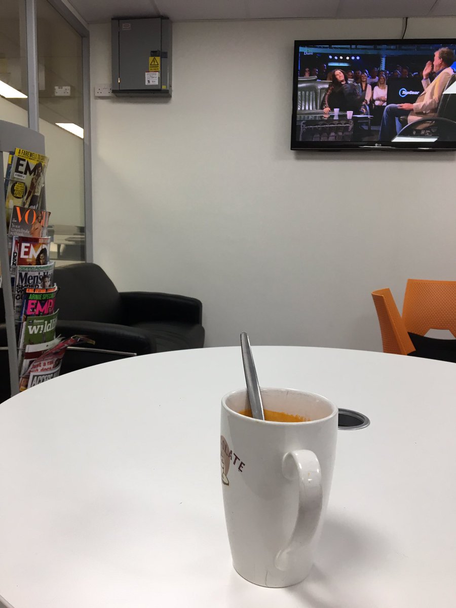CollinsonCareer's tweet photo. #Lunchtime #BreakRoom #relax https://t.co/Dvn7hWPdZ0
