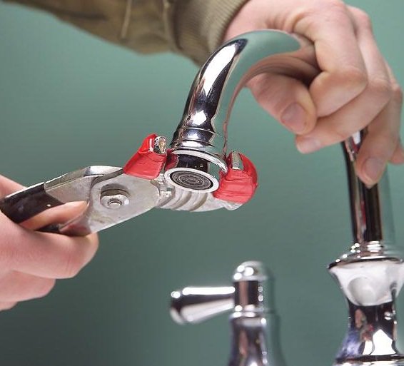 RepairEXP_'s tweet photo. 5 Things Your #Plumber Wishes You Won’t Do | Read the full article here https://t.co/TbyLKtfzS1 https://t.co/hUaQV7lhxY