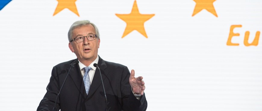 EuropesWorld's tweet photo. What is the paradox of the EU White Paper? Jaap Hoeksma, Philosopher of Law and author explains: https://t.co/rA7DanLyUy https://t.co/bnANv1cgUk
