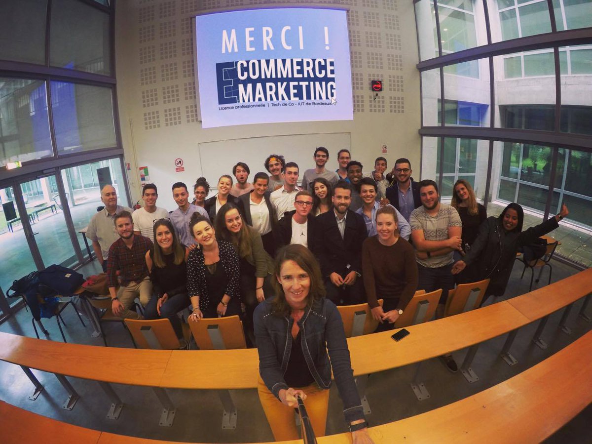 LPEcommerce's tweet photo. 🚨 MERCI ! 🚨 
#FinDAnnee #Aurevoir #ABientot #Merci #LPECOM #Family https://t.co/xGloDwbNHk