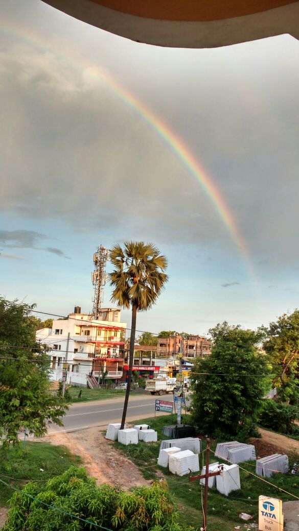 kkavi1516's tweet photo. #rainbow2017 https://t.co/vp9NnS2IV7
