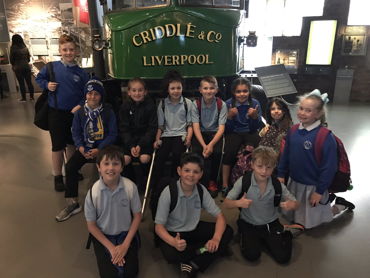 bl5_graig's tweet photo. Wedi dysgu llawer o ffeithiau yn Amgueddfa Lerpwl! @bl5a6_graig https://t.co/0f9uk3X38C