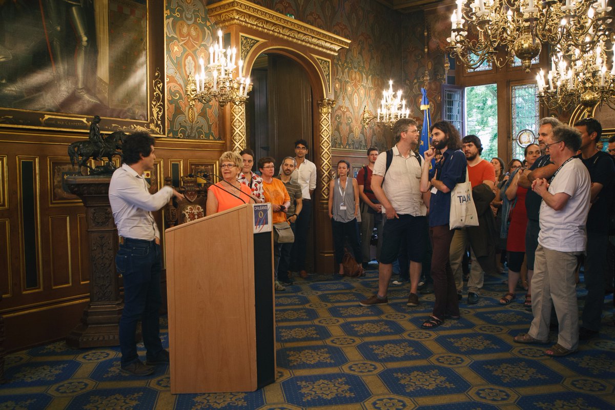 SITAL_2017's tweet photo. Mardi 27/06 Cocktail de bienvenue à l'Hôtel Groslot d'Orléans pour les participants à #TALN2017 https://t.co/pYWZz1N2Dv