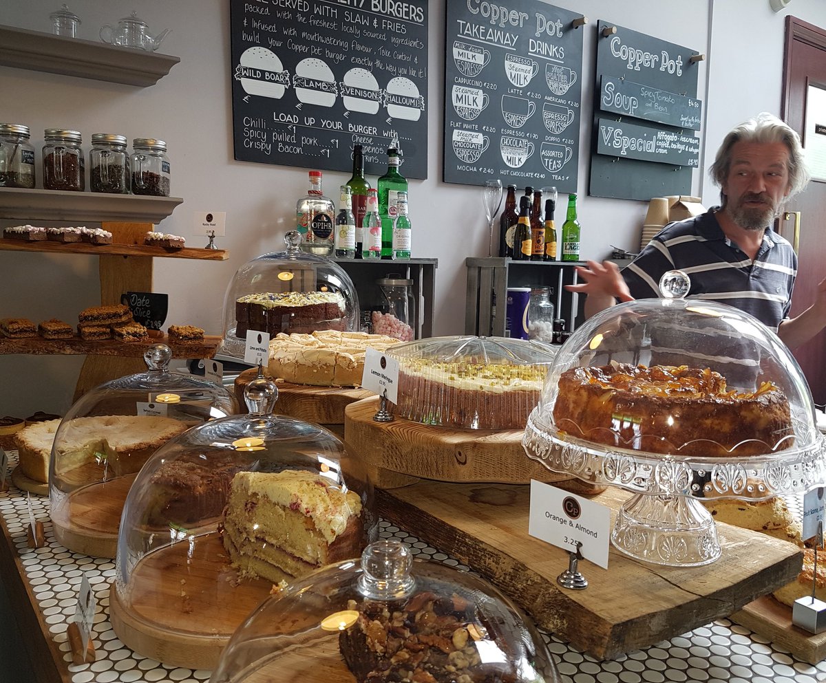 UKRetailExpert's tweet image. .@_CopperPot_ for homemade cake + #glutenfree and @MrDuffins coffee in Church Street, #Ambleside. Decaf that still tastes like coffee!