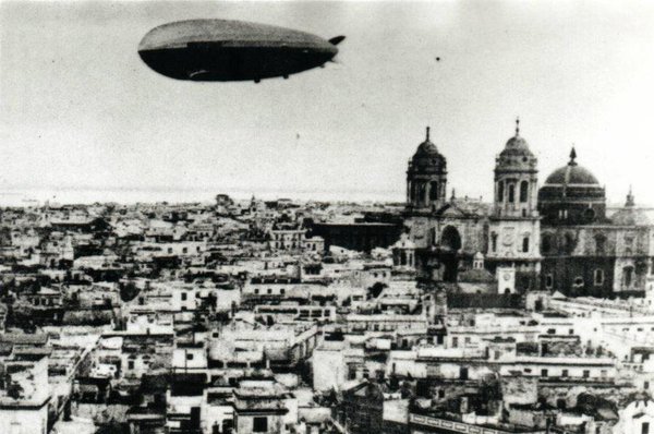 El Graff Zepellin sobrevuela #Cádiz 1933