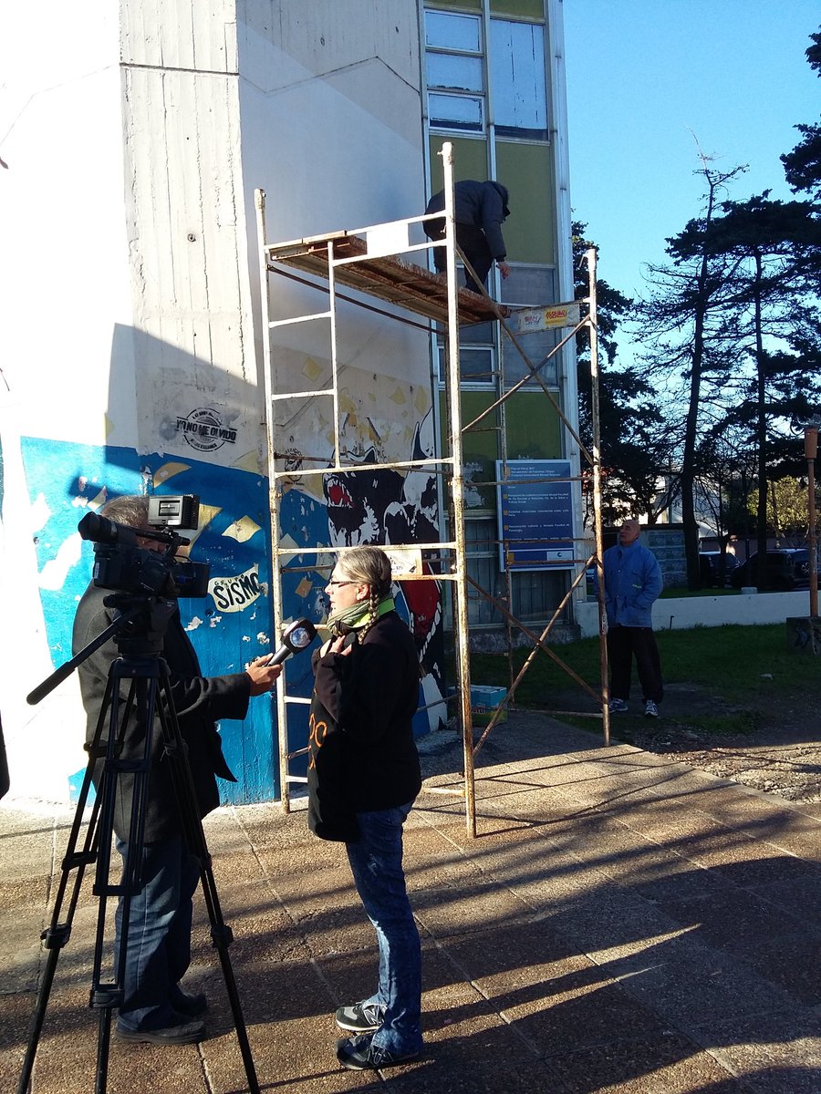 herreramdp's tweet photo. #DondeestaFernandoLario la flia Lario sigue trabajando en el Mural por la camapaña "Memoria y Búsqueda " gracias @teleochoinforma https://t.co/zdJxIiB07y