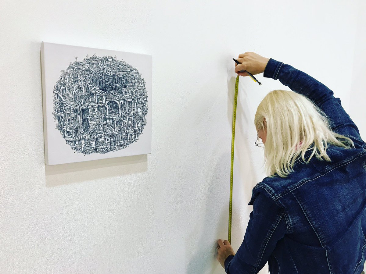 duqueart's tweet image. Installing work at @urbanartfair at @SpringStudios #artfair #urbanartfair #springstudios #StreetArt #urbanart #streetartist @HGalleryParis