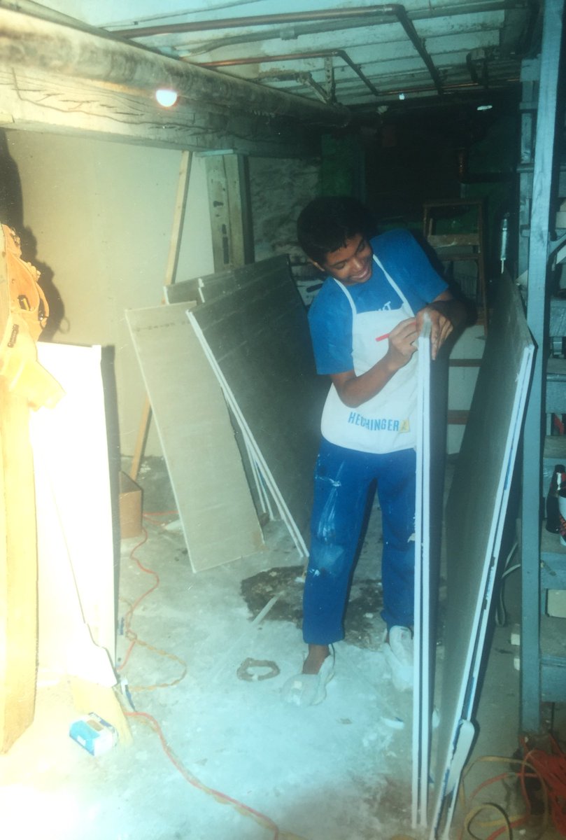 TheeJoeBraxton's tweet photo. Another cool #TBT of me. Didn't know I was a handyman did you? Lol. It was #hechinger back then. #DryWall #JoJo #GoodDayDC #StillBreathing https://t.co/ZnDIfCukAX
