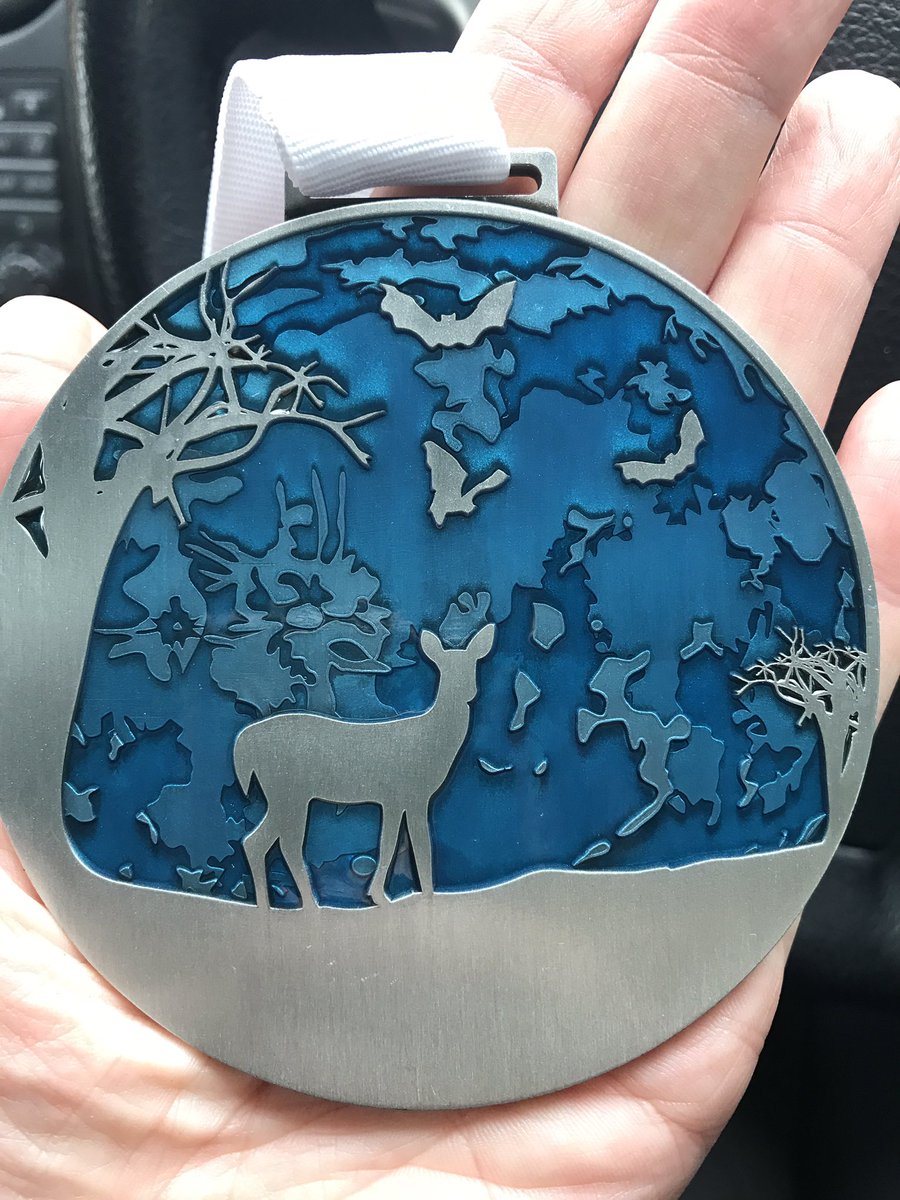 The picture doesn't do it justice 😍 #BeautifulBling #100Marathon #InsomniacsChallenge #NightRun
Places available: onthewhistle.co.uk/insomniacs-cha…