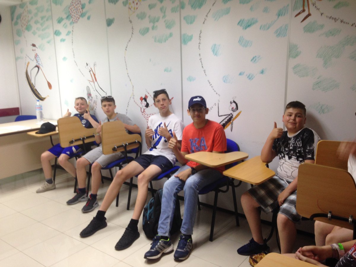 MEA_MFL's tweet photo. @AIPlanguages @MEAcad #languageschool #valencia2017 https://t.co/f6GxHPwqVC