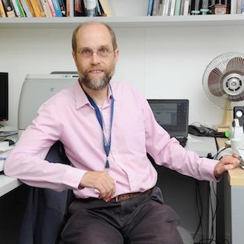 UCT_Research's tweet photo. #NSTFawards2017 Congratulations to Prof Martin Wittenberg of @DataFirstAtUCT. Winner of Data for Research award. https://t.co/xpQgAFYHwP