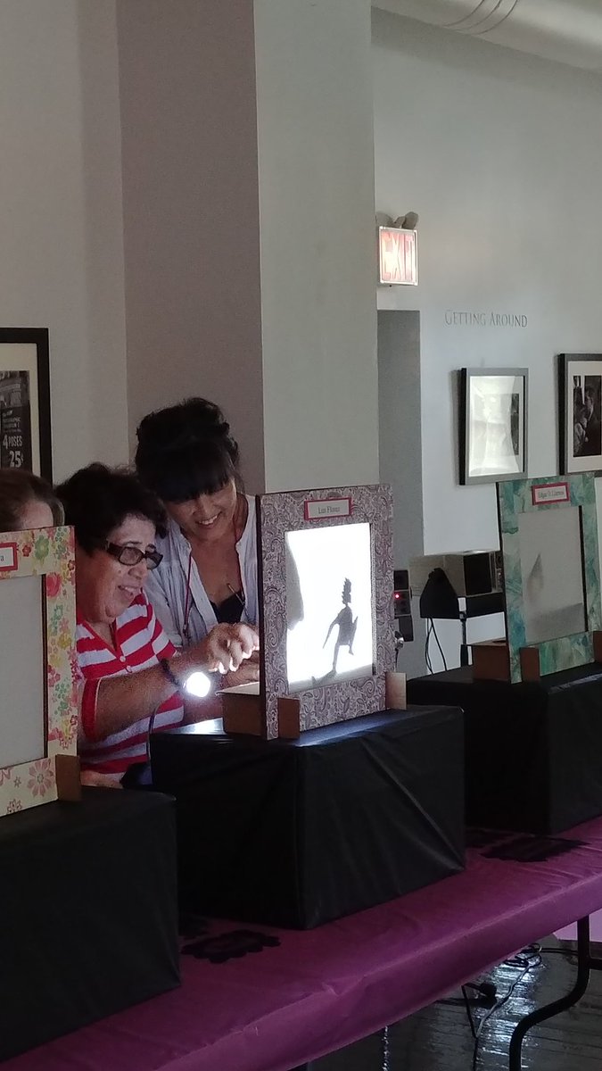 DIT_Lab's tweet image. Our seniors are doing an amazing job at #shadowpuppetry #MEMORYPROJECT&apos;