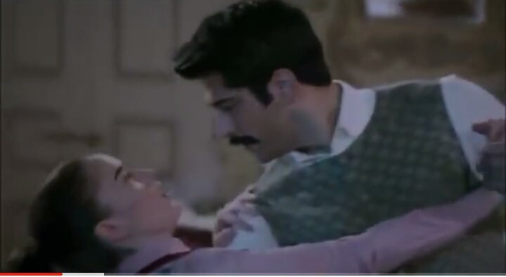 memo_spm's tweet photo. Ahhhhh ahhhhh 😭❤ #FahriyeEvcen #BurakÖzçivit #fahriyeburakevleniyor https://t.co/6b4Ig9uiuE