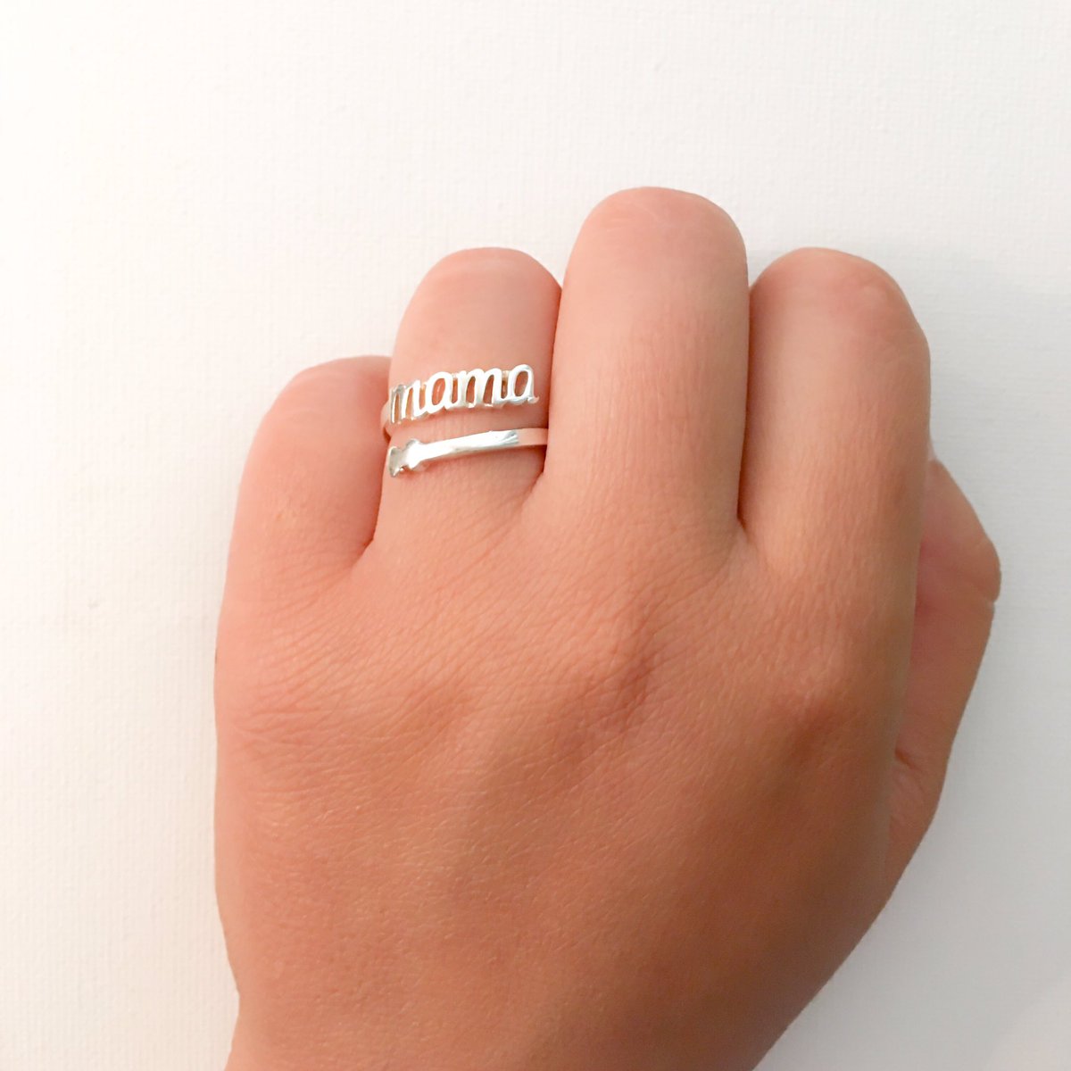 rocjewels's tweet photo. Anillo mamá ajustable en plata de ley❣️https://t.co/vziq5dcNLZ #anillo #platadeley #mama https://t.co/EErS37SjTx