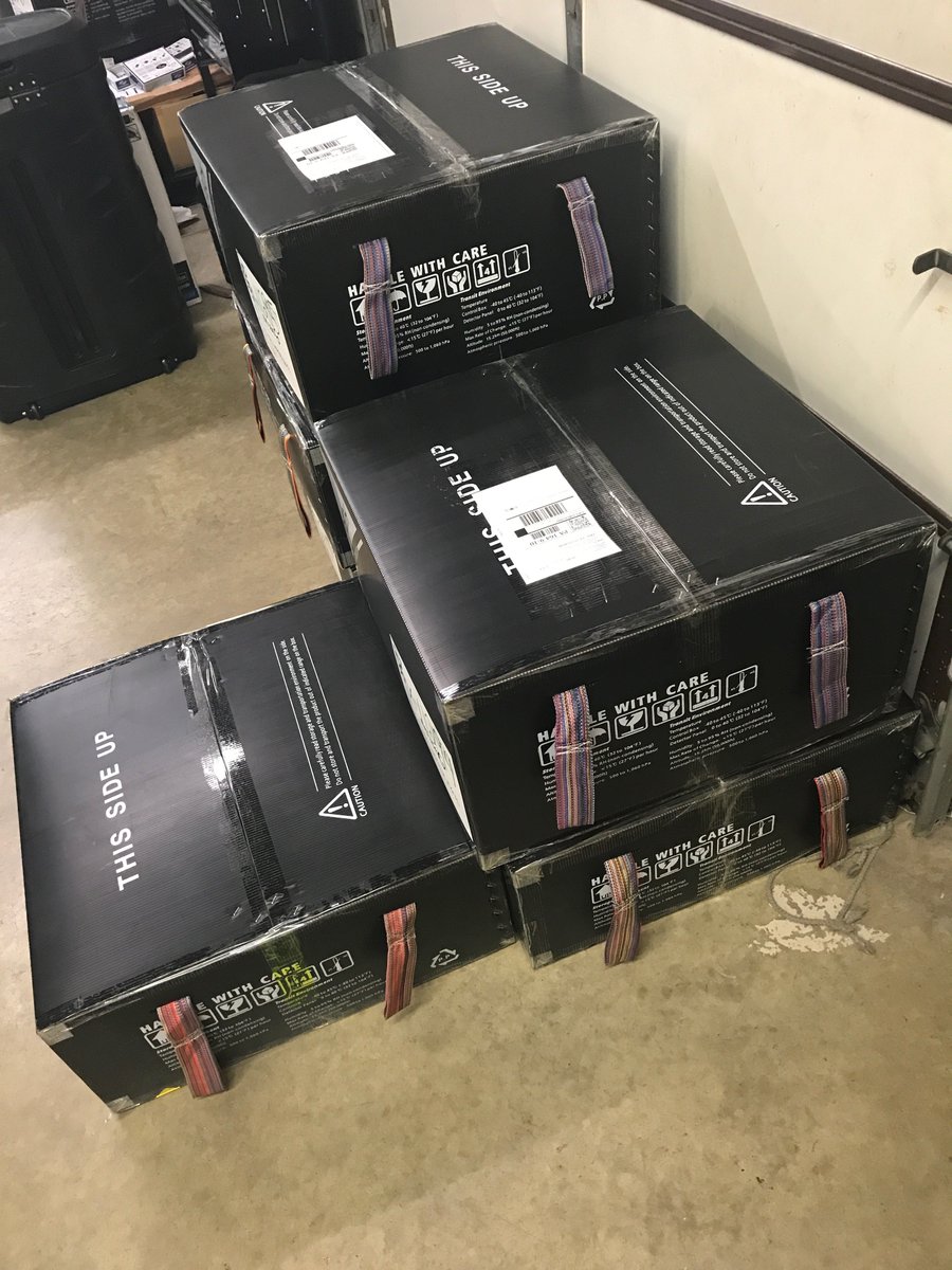 RadmediX's tweet photo. The first 6 of 12 #Acuity #FlatpanelDR systems going out before the holiday weekend. #thankyouforyourbusiness #sales #itsbeenabusyweek #xray https://t.co/29mewSJEng