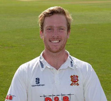 briancjeeves's tweet image. Unbelievable stuff again from @EssexCricket in the @CountyChamp - Time the club commissioned a statue for @SimonHarmerRSA #WicketMachine