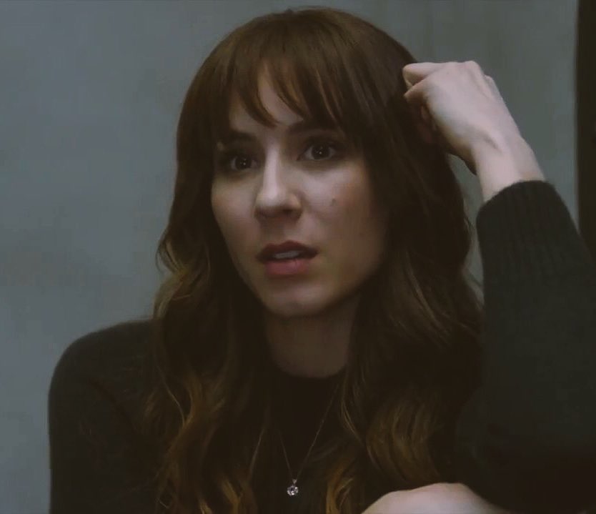 Alex spencer. Алекс дрейк. Алекс спенсер. Алекс из милых обманщиц. Алекс дрейк милые.