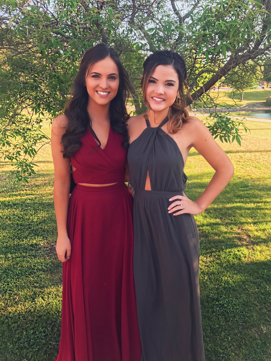malloydelaney's tweet photo. happy birthday captain ashley!!!! hope your day is the best &amp; full of freeze dance &amp; talent circle!!! love u the most!! 💗💗💗 https://t.co/kFLOenQSd5