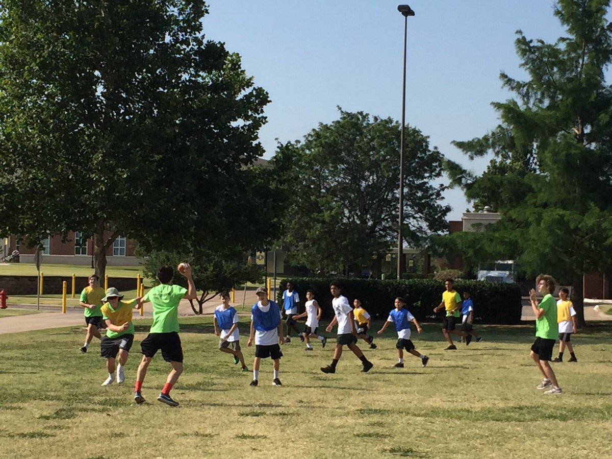 OKCPlaySmart's tweet photo. Day 4 kicked off w/ soccer &amp; sunshine @UCOBronchos. We definitely have some fancy footwork skills in this crew. #okcplaysmart2017 https://t.co/qnv2ljOpJN