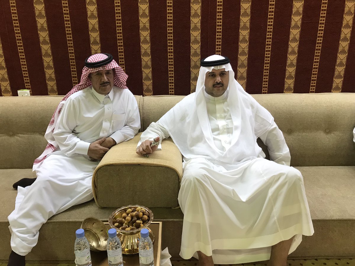 ruwalah's tweet photo. مباشر تغطيه خاصة
الامير فهد و فواز بن نواف الشعلان في ضيافة الشيخ حاكم المدبغ https://t.co/TlGqcFXWqd